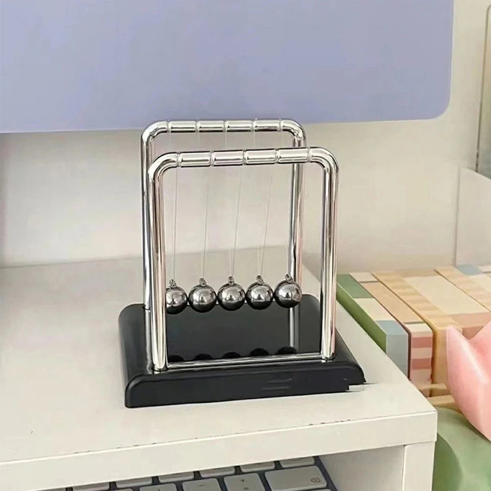 1PC Swinging Magnetic Ball Perpetual Motion Desk Toy Physics Science Desk Fun Toy Swinging Kinetic Balls for Office Decor Gift